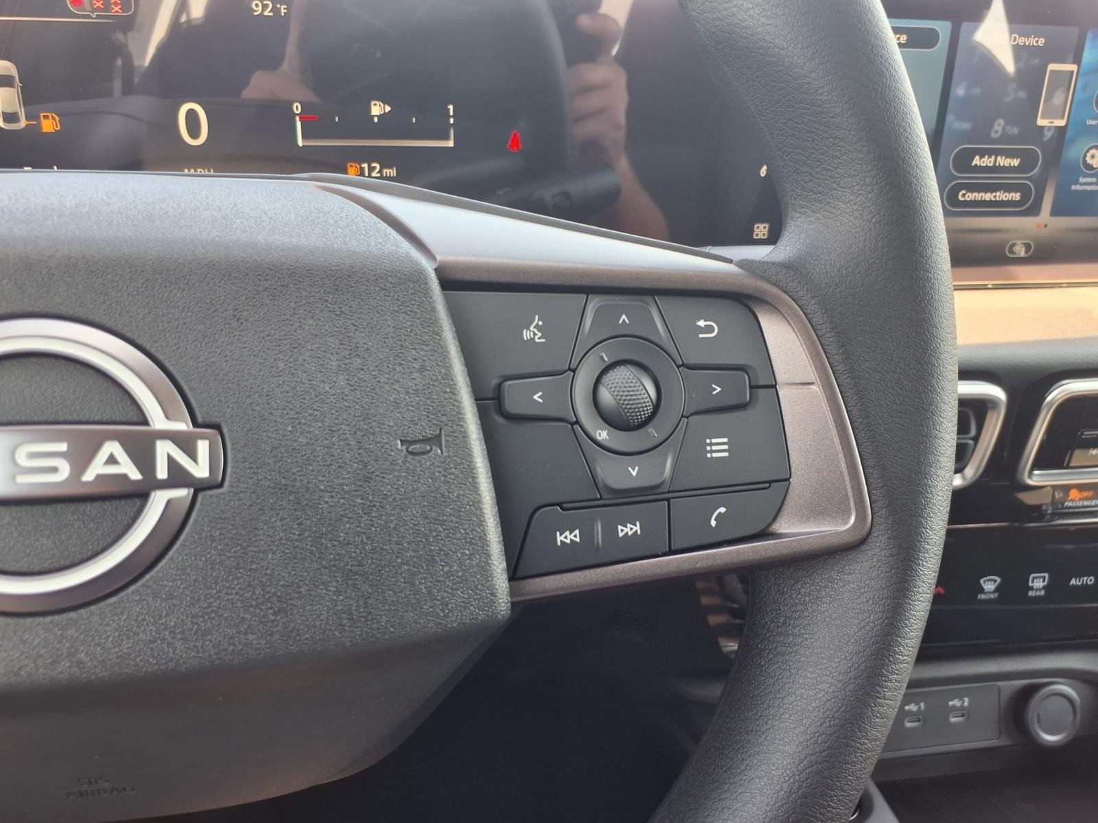 2027 Nissan Sentra photo 17 of 24