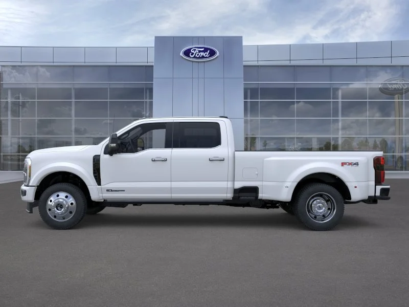 New 2026 Star White Metallic Tri-Coat Ford F-450® Platinum® image 53