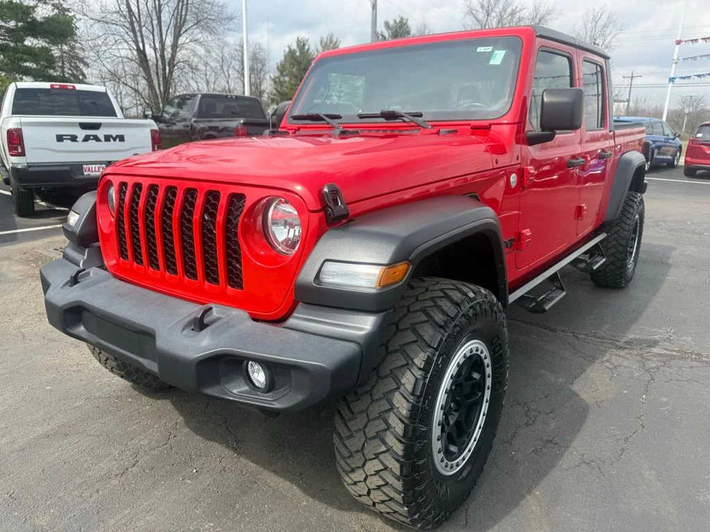 Certified Used 2020 Firecracker Red Clearcoat Jeep Sport image 2