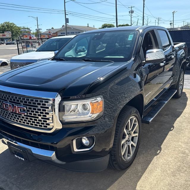 2020 GMC Canyon 4WD Denali Crew Cab Short Box's photo