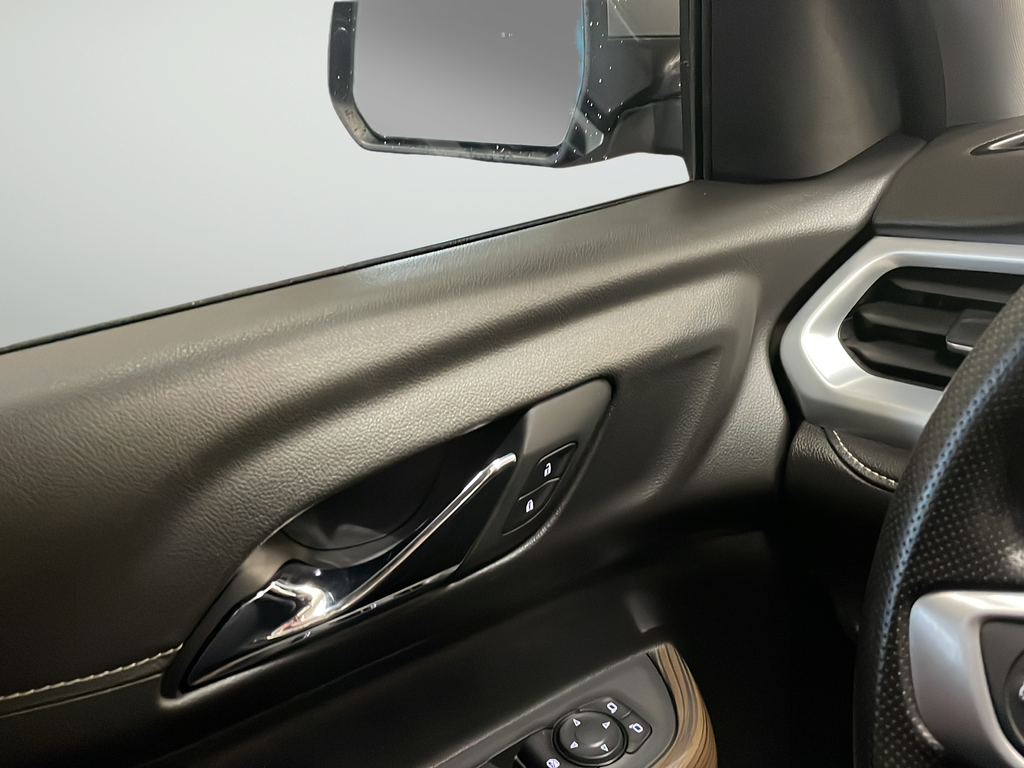 Used 2023 Silver GMC SLE image 32