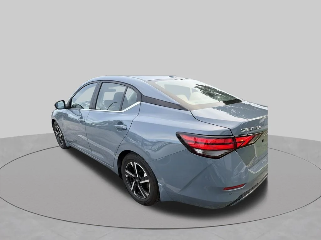 Used 2025 Gray Nissan SV image 6