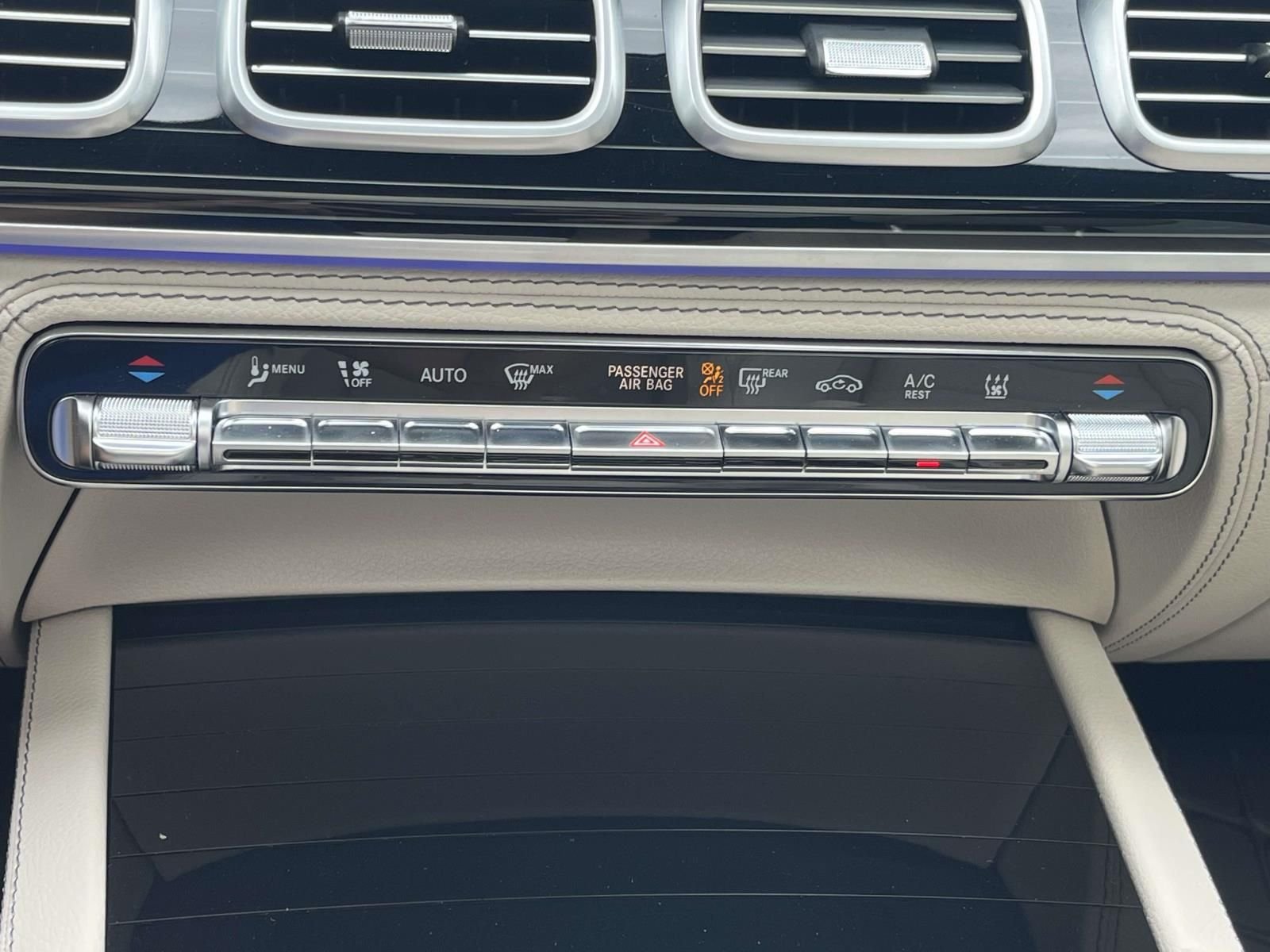 Certified Used 2024 MANUFAKTUR Alpine Gray Mercedes-Benz GLE 450e image 35