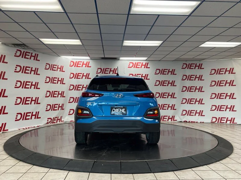 Used 2018 Blue Hyundai SEL image 6