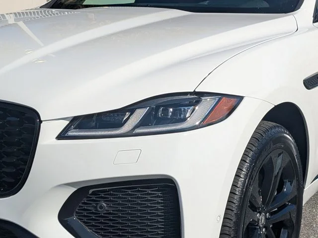 2026 Jaguar F-Pace R-Dynamic S - Photo 9