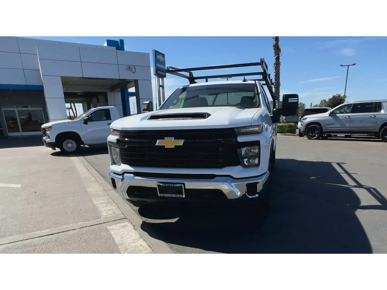 New 2026 Summit White Chevrolet WT image 6