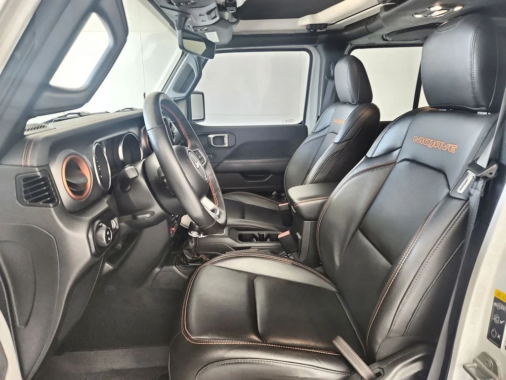 Used 2023 White Jeep Mojave image 20