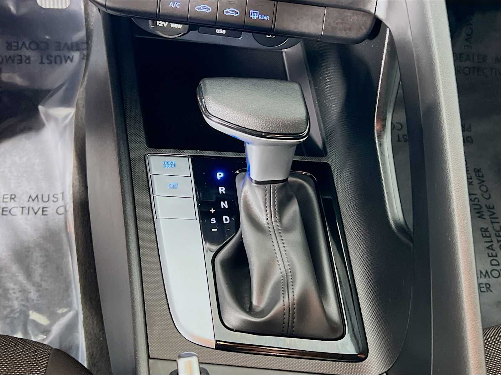 Certified Used 2025 Abyss Black Hyundai SE image 17