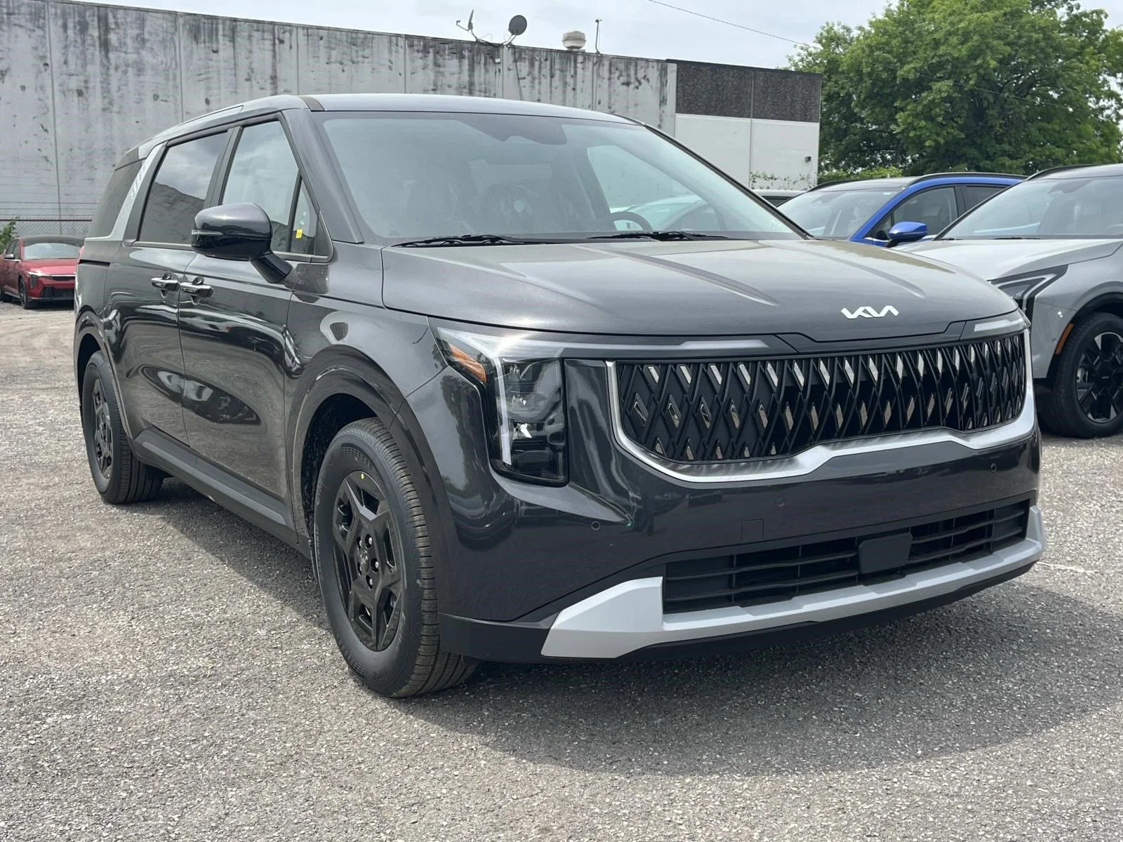 2026 Kia Sedona LXS's photo