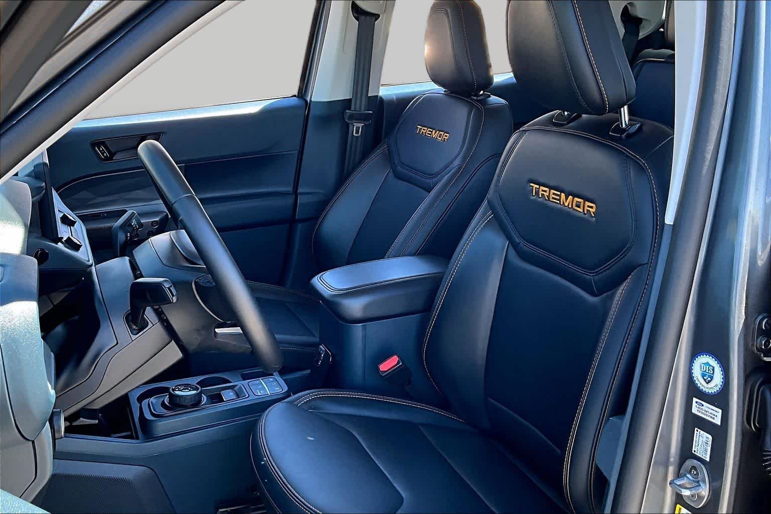 Used 2024 Carbonized Gray Metallic Ford LARIAT Advanced image 8