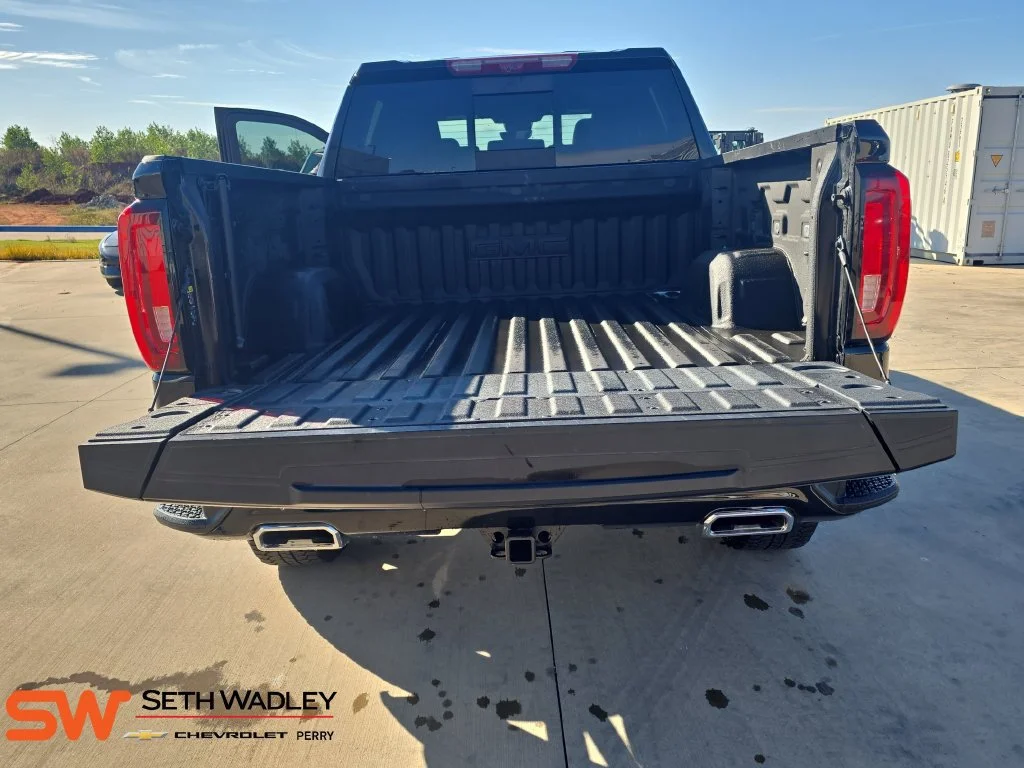 Used 2025 Onyx Black GMC AT4 image 12