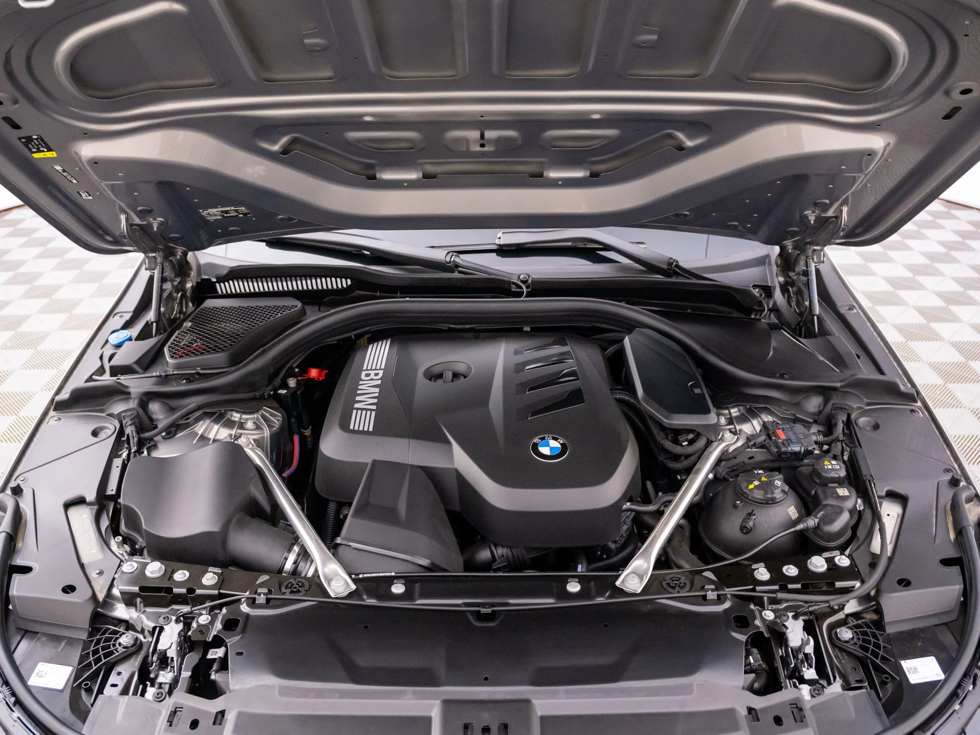 New 2026 Gray BMW 530i xDrive image 31
