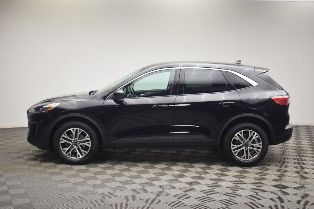 Used 2022 Black Metallic Ford SEL image 13