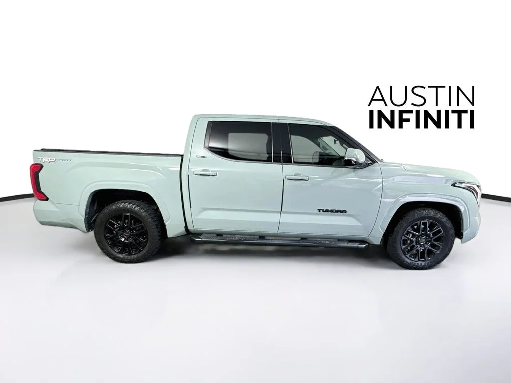 Used 2022  Toyota SR5 image 9
