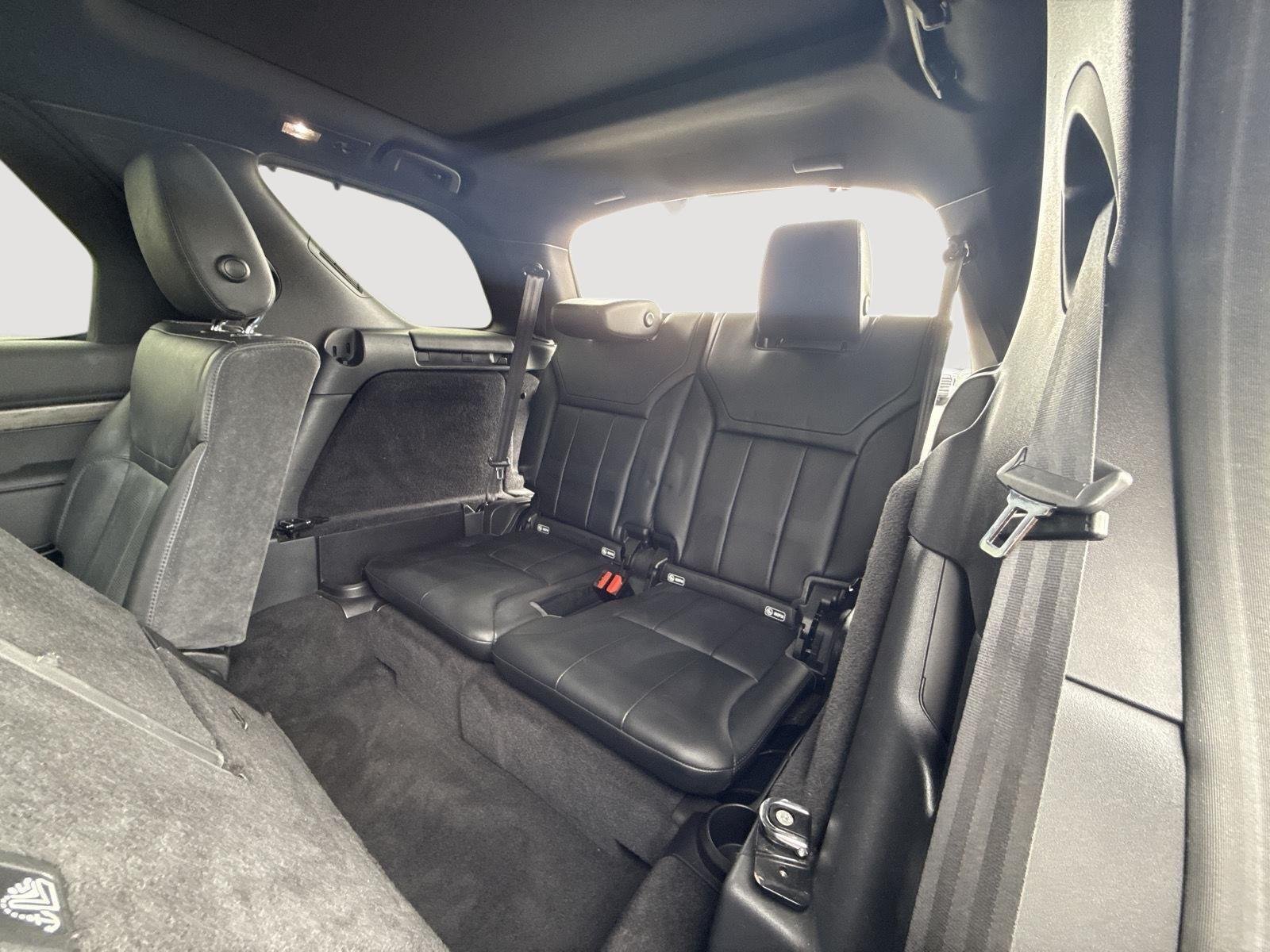 Used 2018 Santorini Black Metallic Land Rover HSE image 7