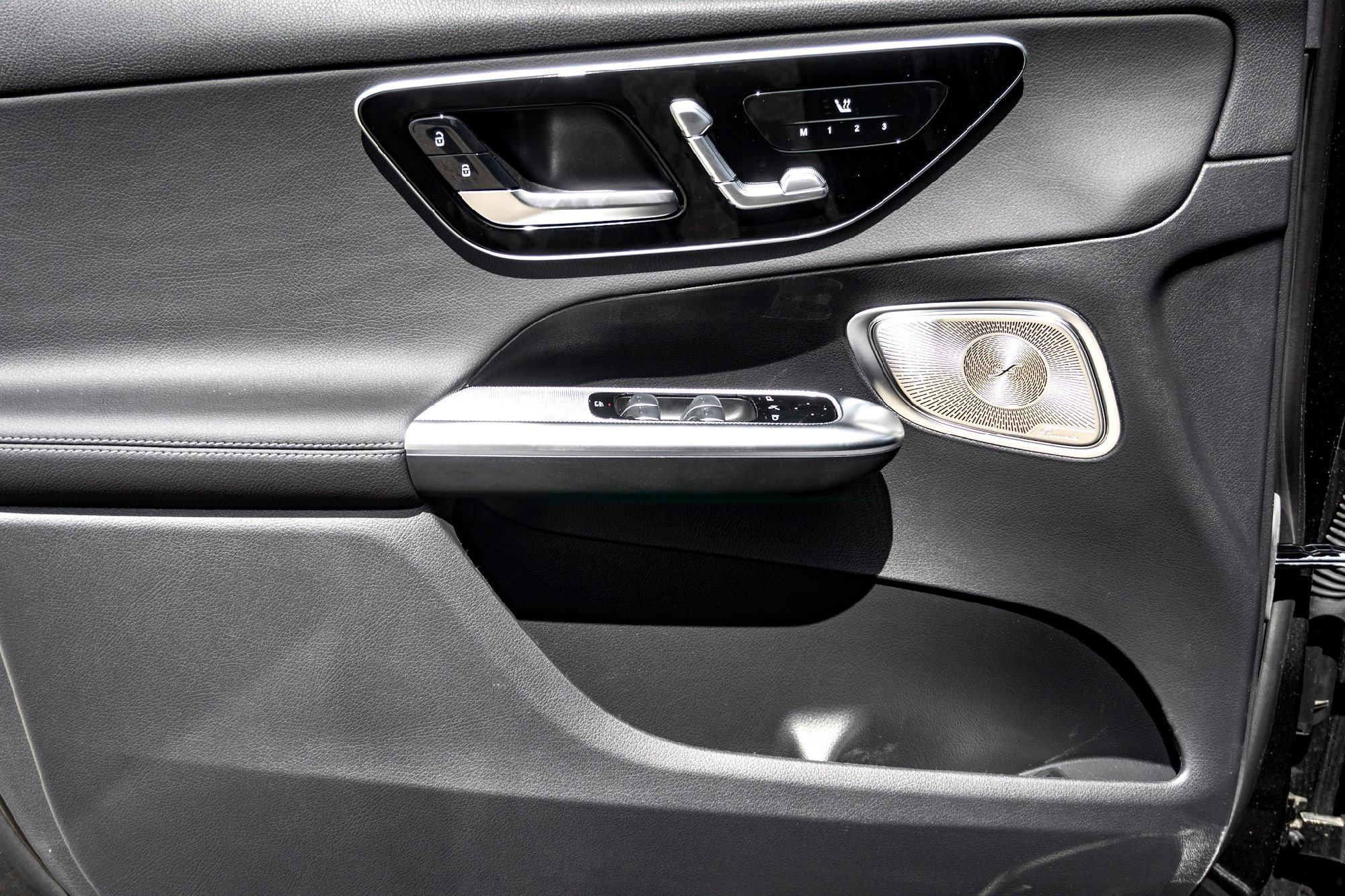2025 Mercedes-Benz GLC Base - Photo 31