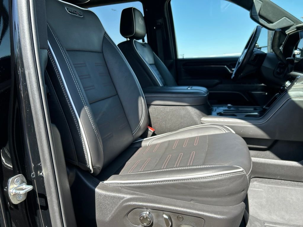 Used 2024 Onyx Black GMC AT4X image 41