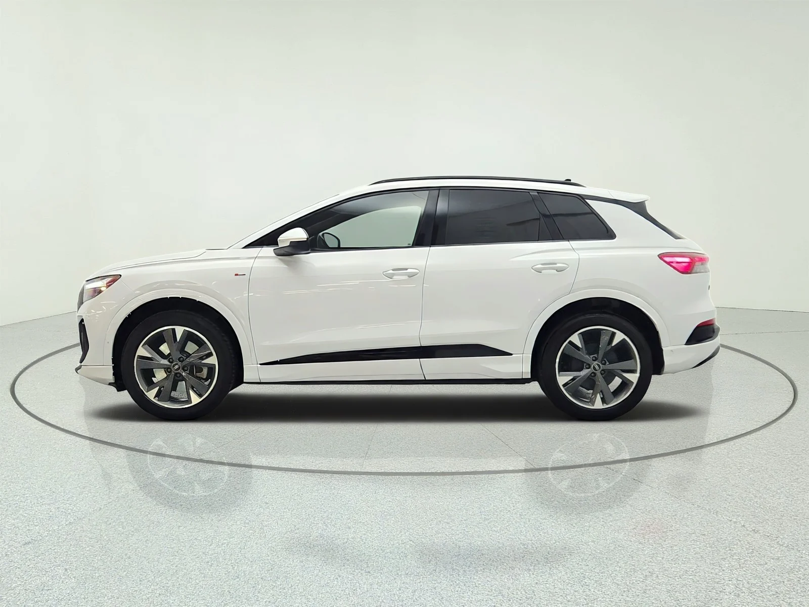 Used 2023 Glacier White Metallic Audi Premium Plus image 8
