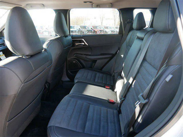 New 2026  Mitsubishi Trail Edition image 5