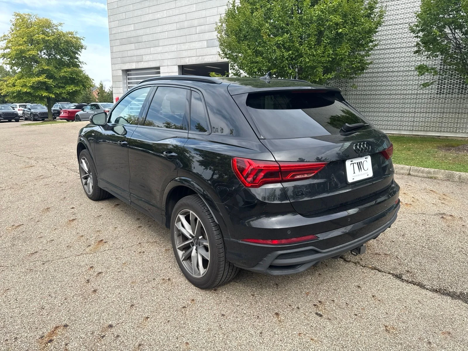 Used 2023 Black Audi  image 3