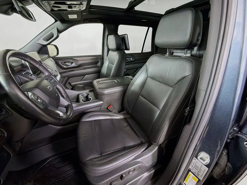 Used 2021 Gray Chevrolet Z71 image 12