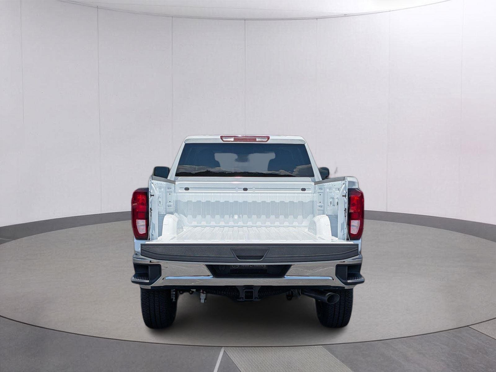 New 2026 Summit White GMC Pro image 5