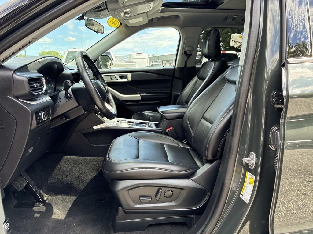 Used 2023 Green Ford XLT image 23