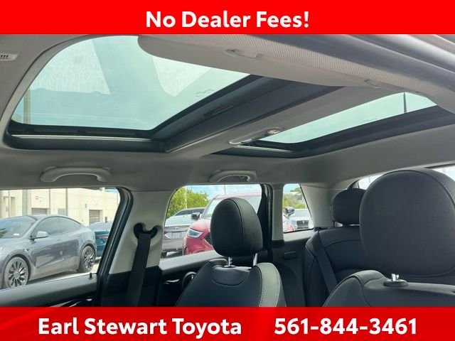 Used 2023 Gray MINI Signature image 21