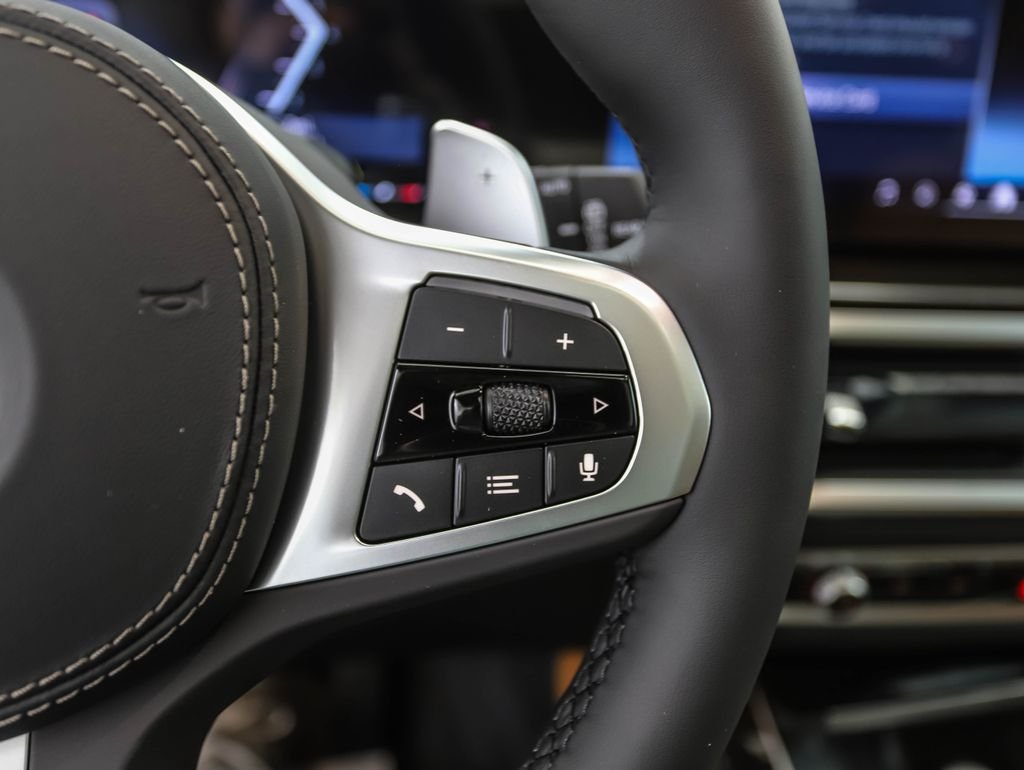 New 2026 Gray Metallic BMW xDrive40i image 13
