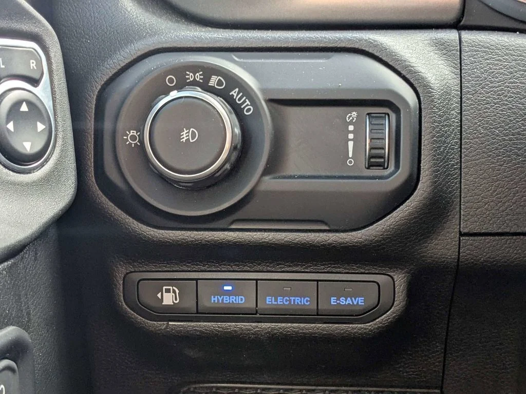 Used 2023 Green Jeep Rubicon 4xe image 18