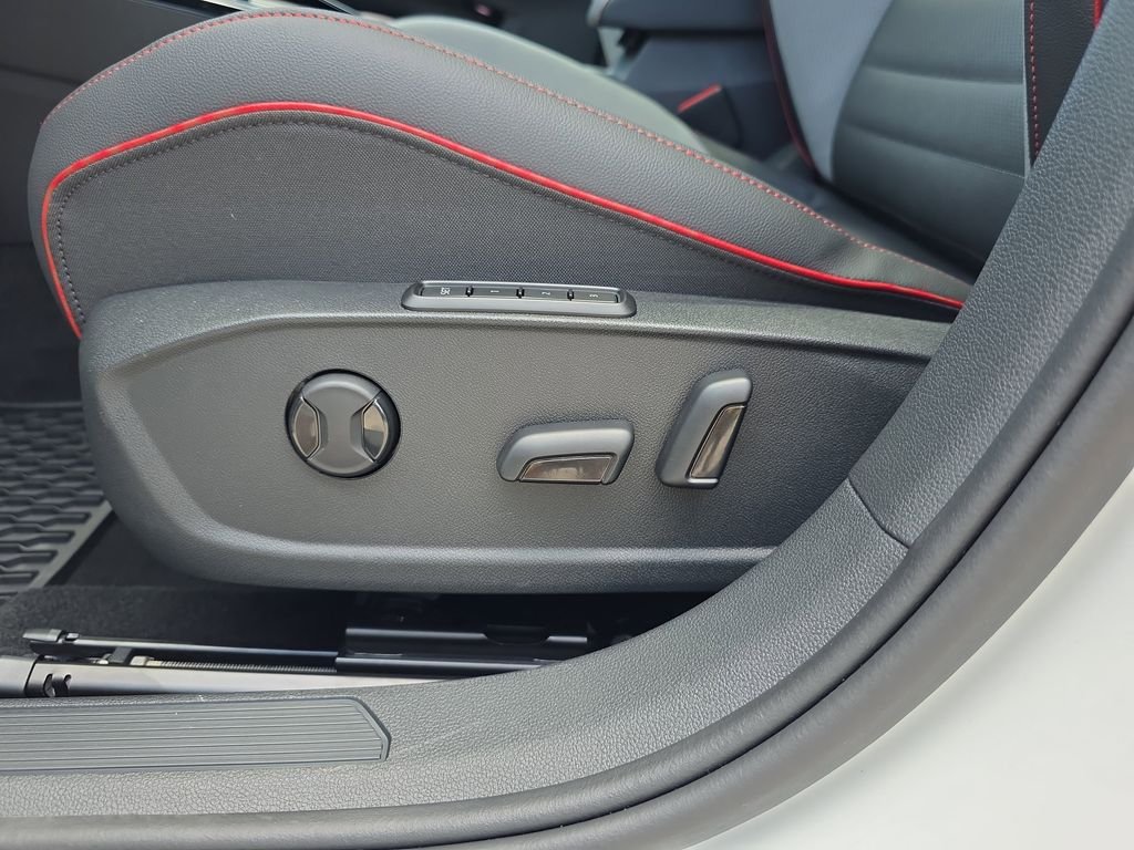2026 Volkswagen Golf GTI SE - Photo 28