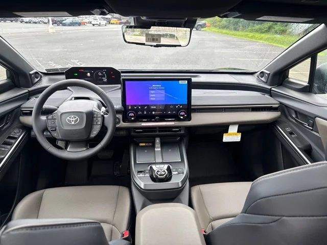 2026 Toyota bZ Woodland Woodland Premium - Photo 18