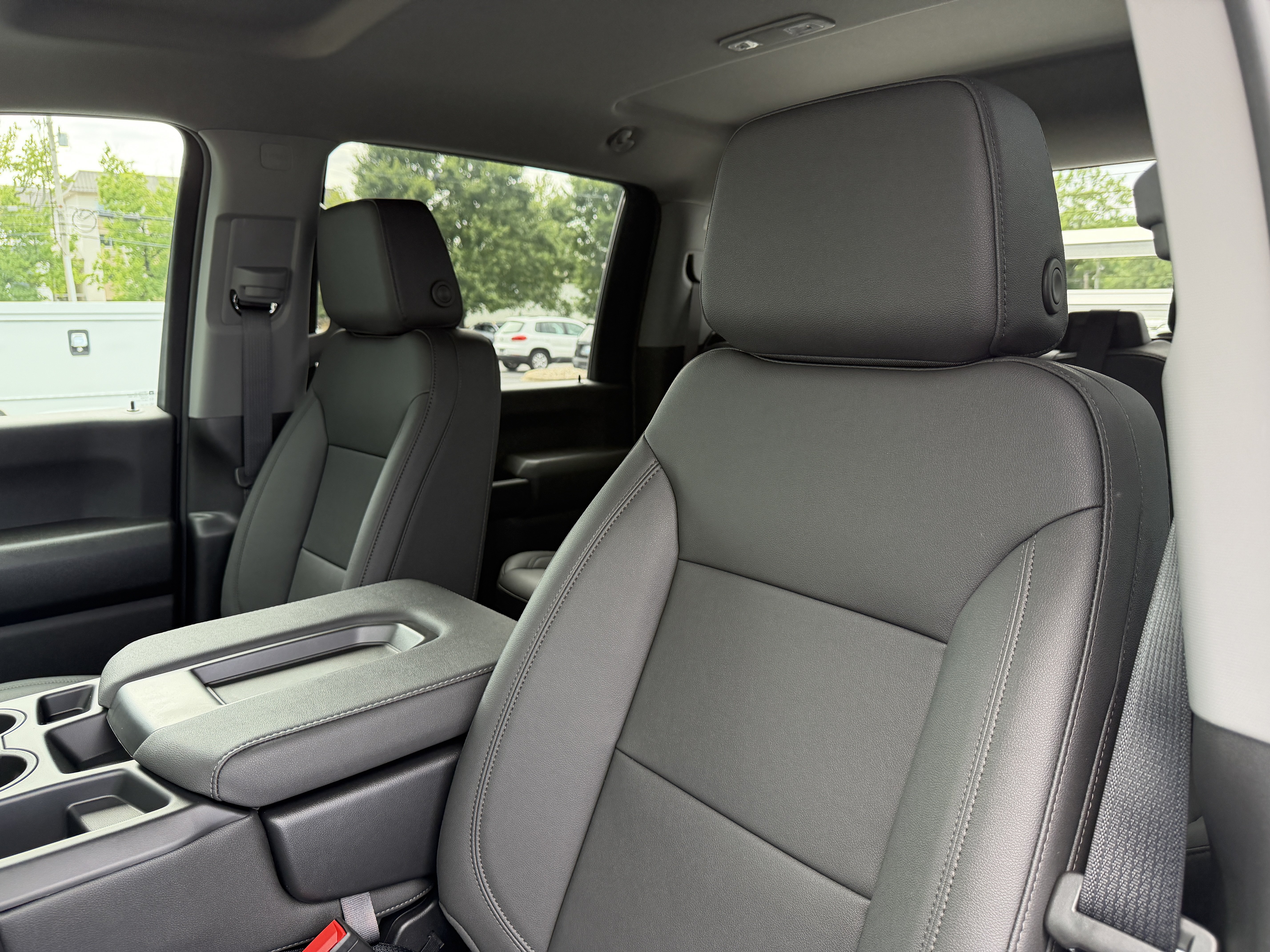 New 2026 Summit White Chevrolet Work Truck image 17