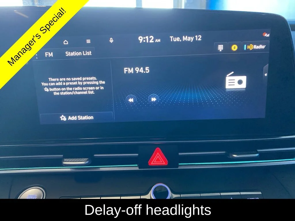 Used 2025 Gray Hyundai SEL Convenience image 19