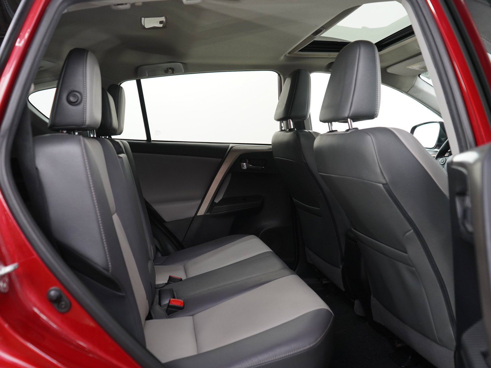 Used 2015 Barcelona Red Metallic Toyota Limited image 12