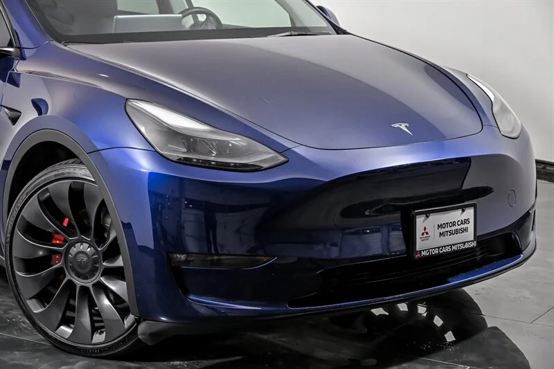 Used 2023 Tesla Model Y Performance with VIN 7SAYGDEF5PF758708 for sale in Aurora, IL