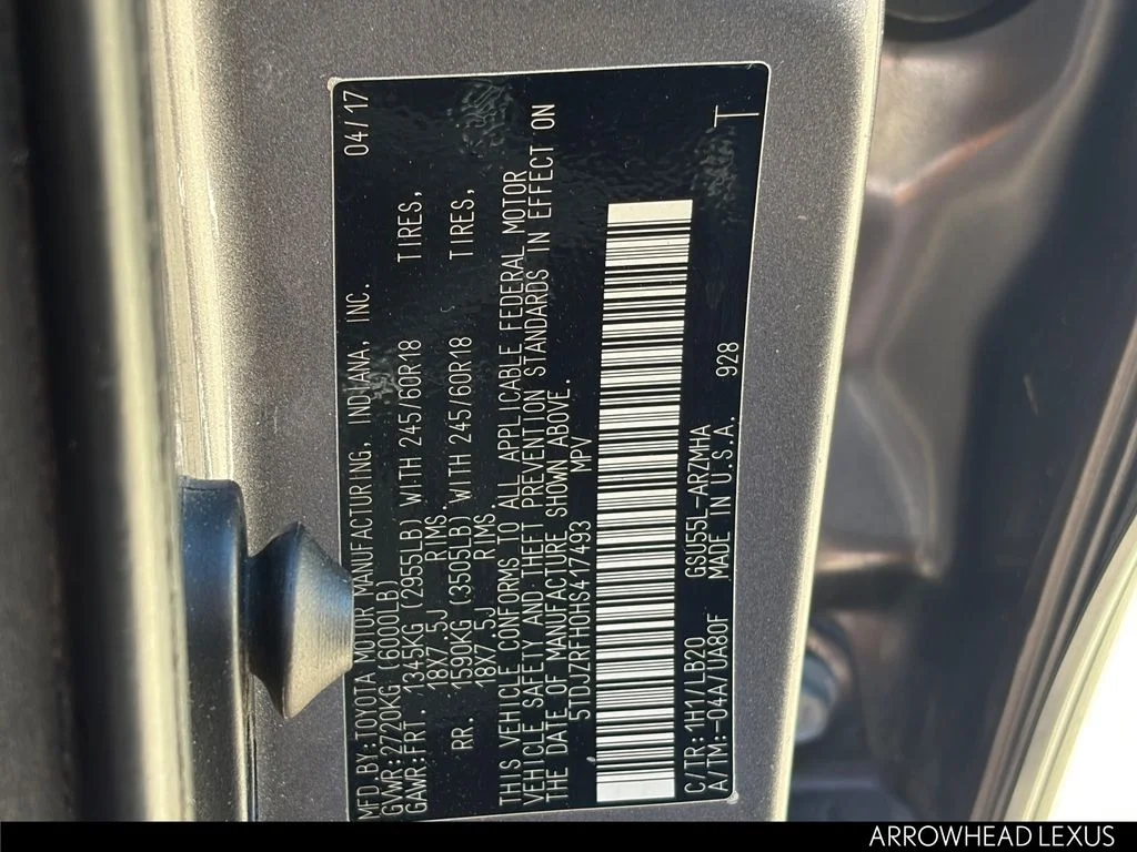 Used 2017 Gray Toyota XLE image 18
