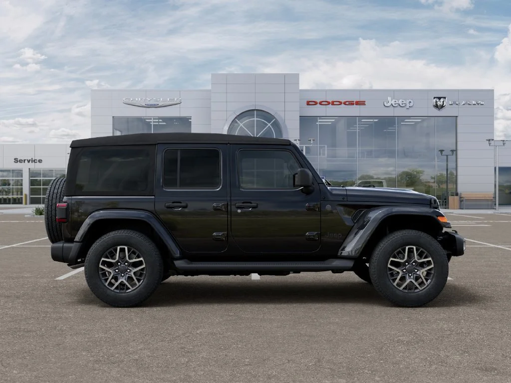 New 2026 Black Clear-Coat Exterior Paint Jeep Sahara image 22