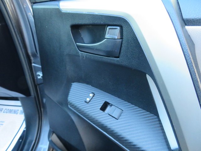 Used 2015  Toyota LE image 13
