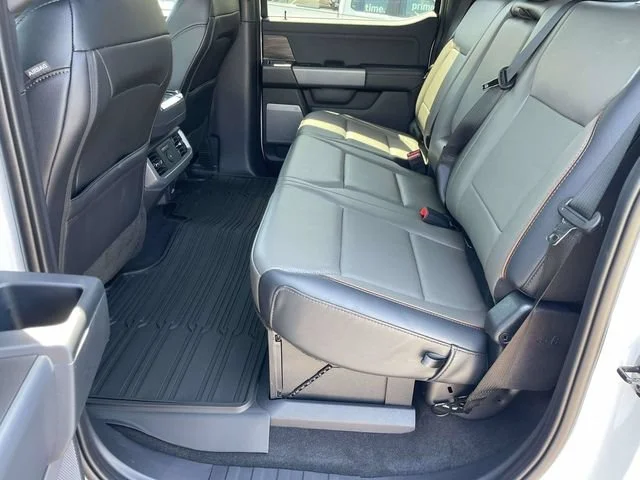 New 2026 Oxford White Ford Lariat image 25