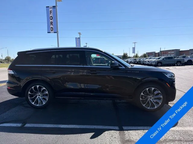 Used 2021 Black Lincoln Grand Touring image 4