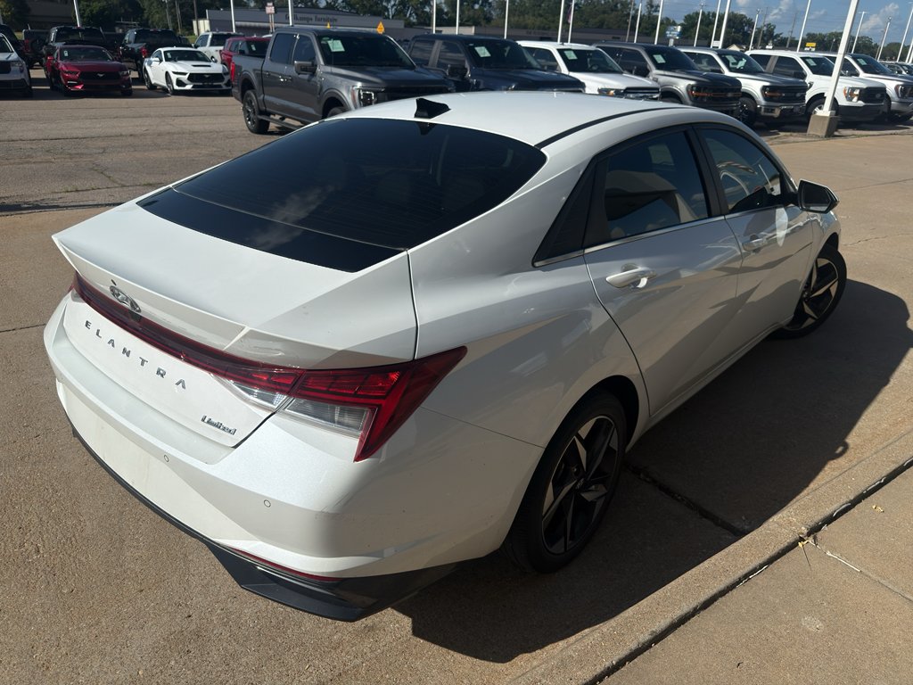 Used 2023 Quartz White Hyundai Limited image 9