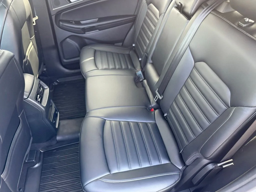 Used 2023 Silver Ford SEL image 35