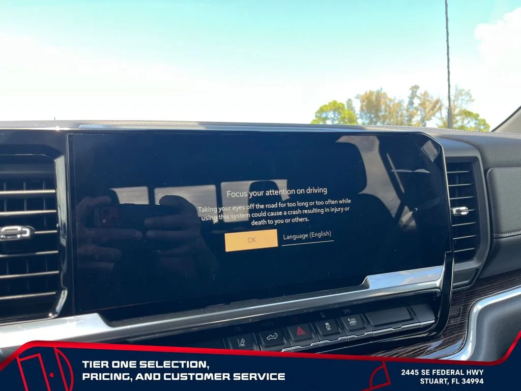 New 2026 Summit White GMC SLE image 30