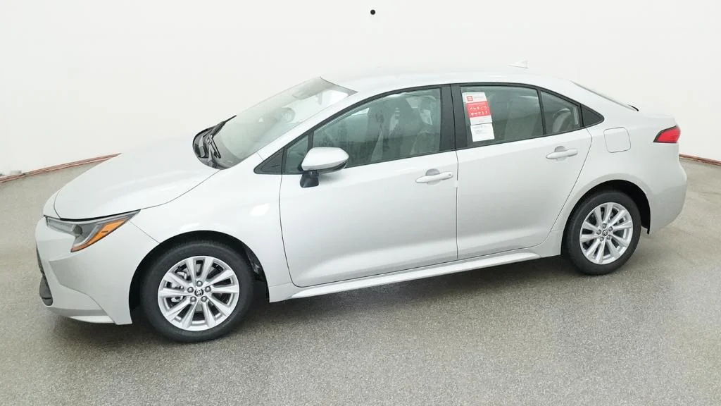New 2026 Classic Silver Metallic Toyota LE image 22