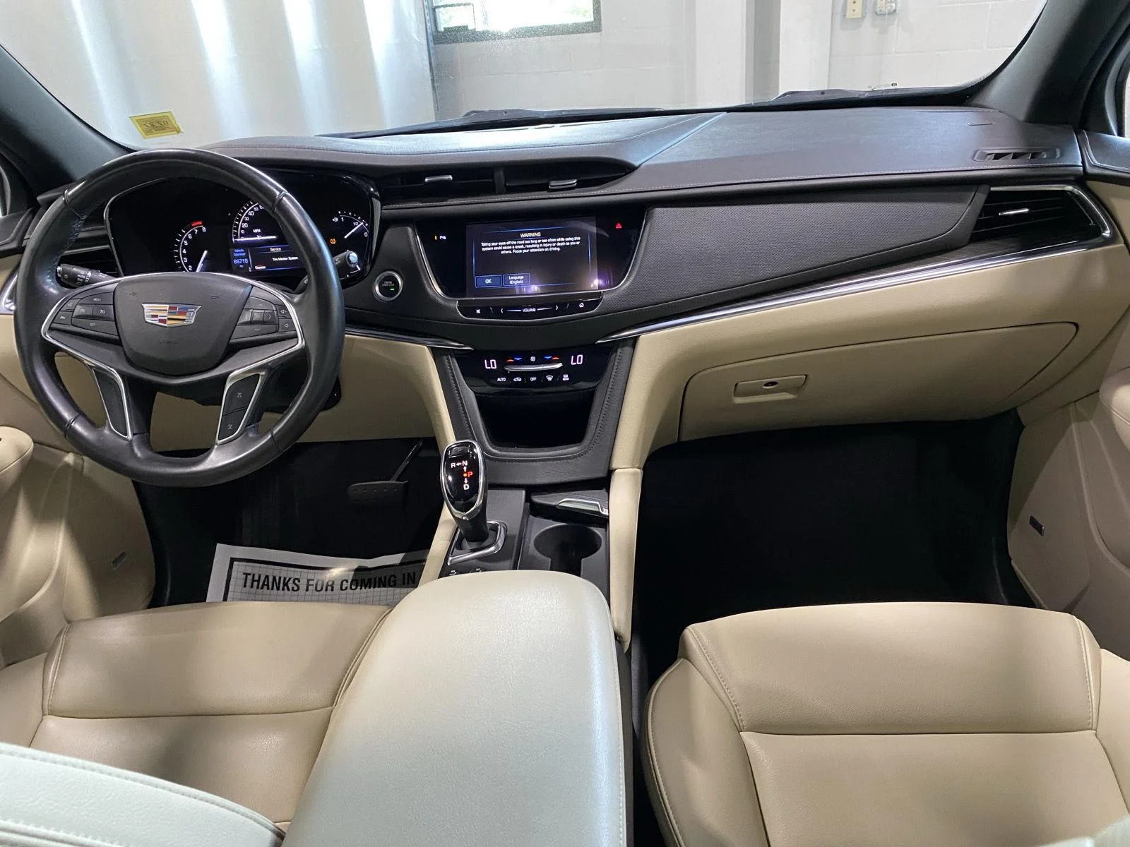 Used 2018 Dark Granite Metallic Cadillac FWD image 13