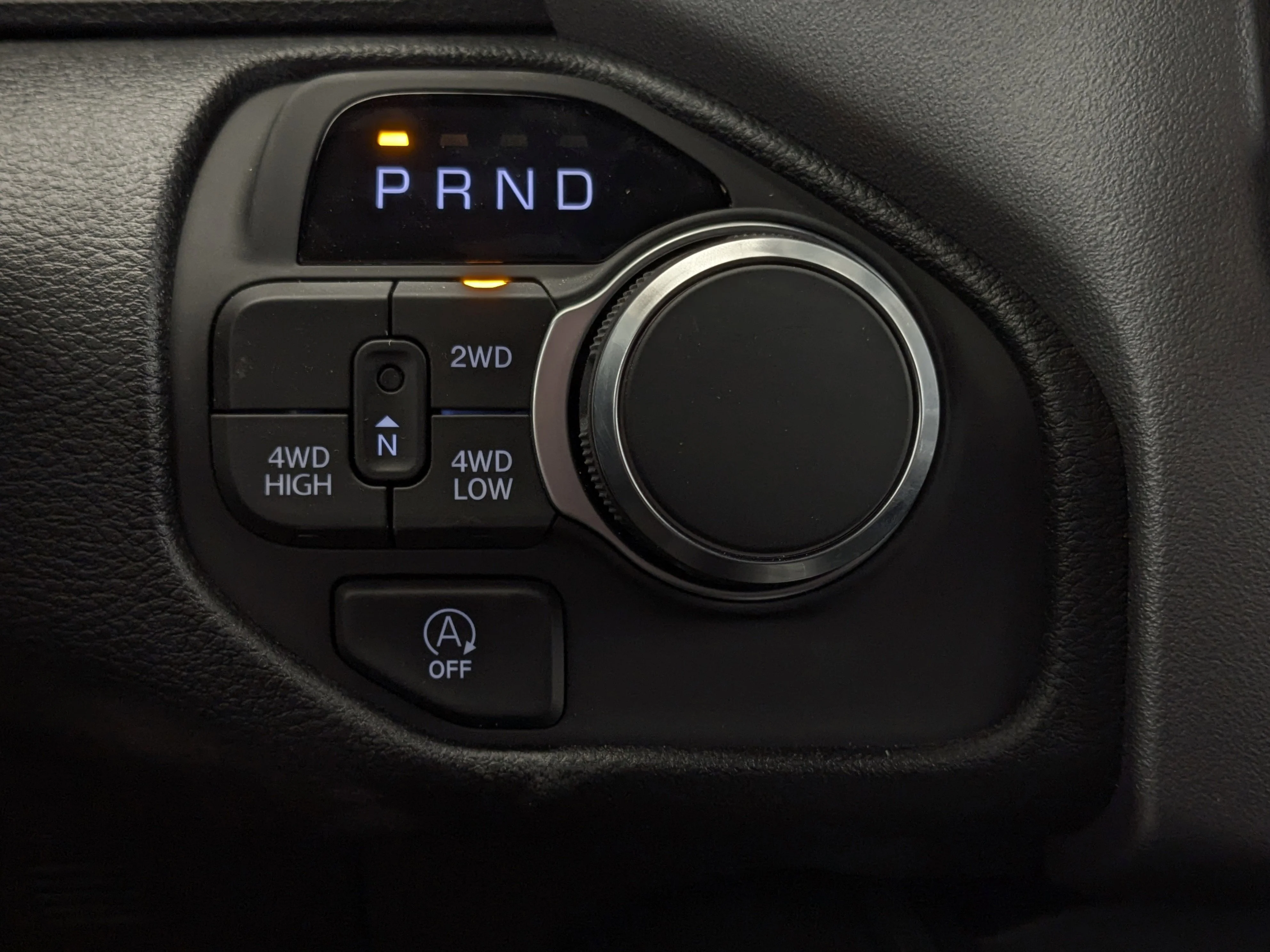 New 2026 White RAM Express - 3.6L Pentastar VVT V6 engine with eTorque - BLACK EXPRESS EDITION image 19
