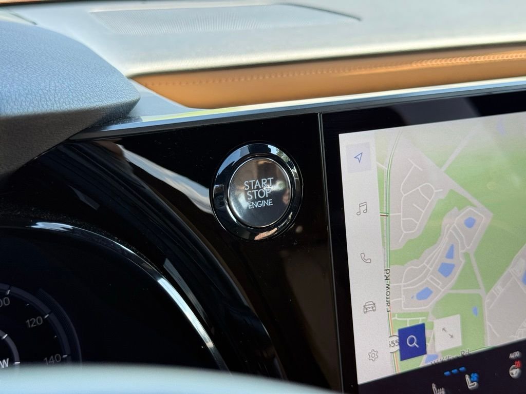 2025 Lexus RX 350 - Photo 31