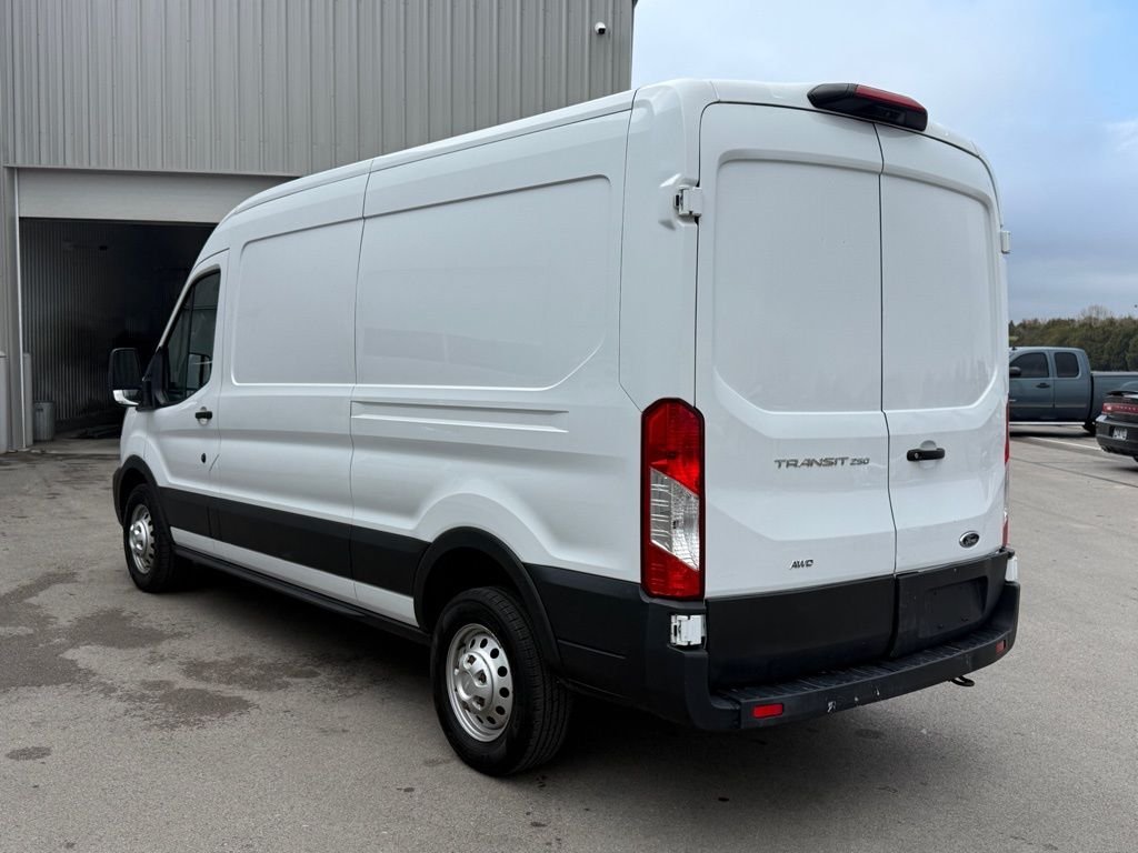 Used 2023 Oxford White Ford Base image 39