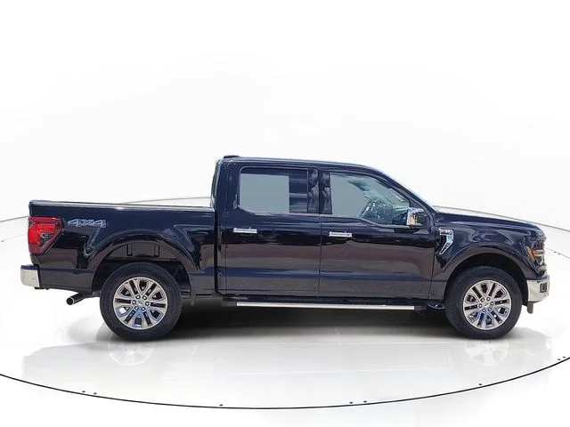 Used 2024 Black Ford XLT image 4
